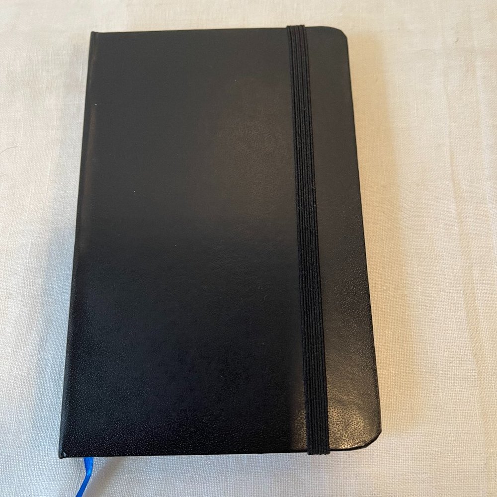 NWOT Pocket Hard Cover Black Notebook Sketchbook Journal